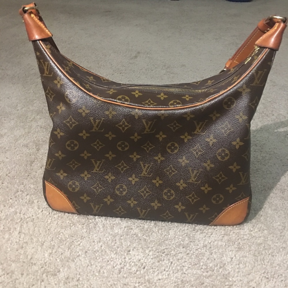 Authentic Vintage Louis Vuitton Boulogne